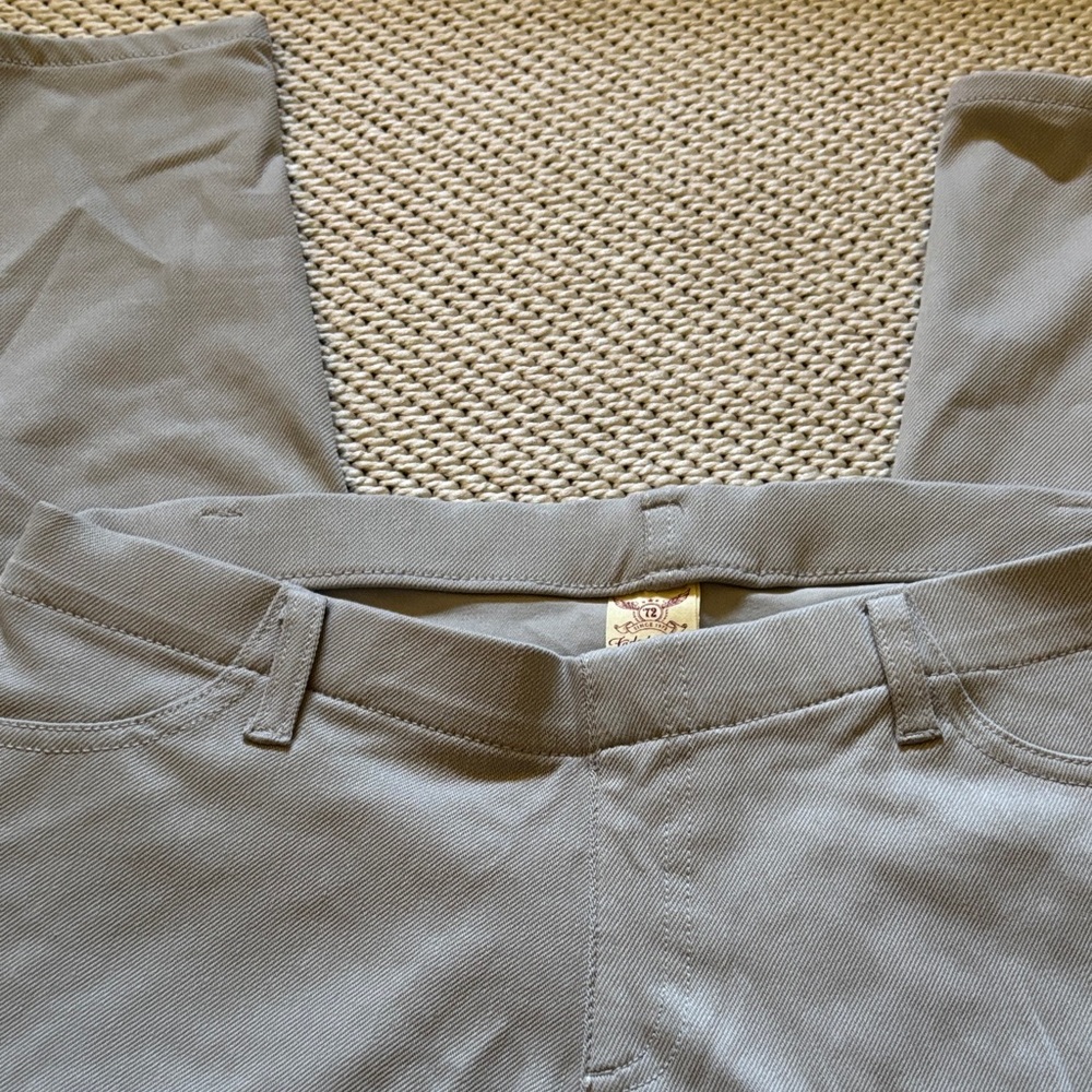 Jegging womens new size LG(12-14 silver 51% polyester 42% cotton 7% spandex